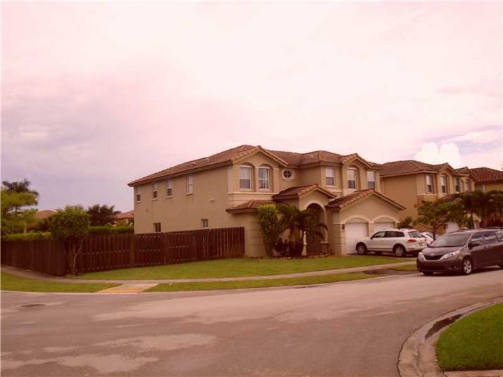 8433 NW 115 CT, Miami, FL 33178