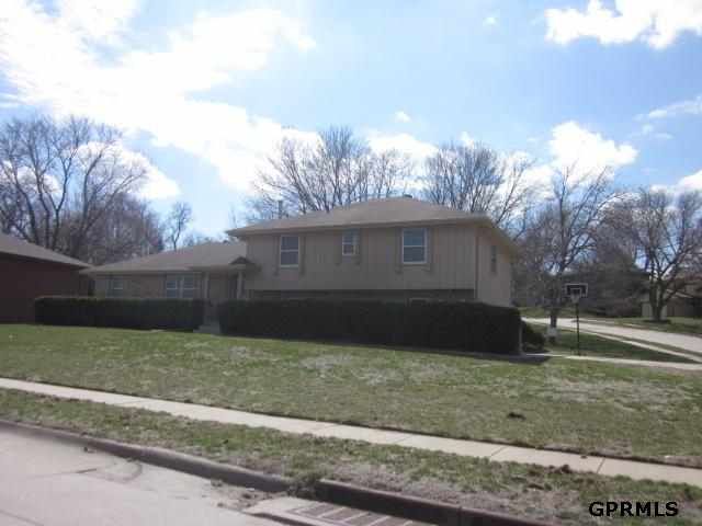 1338 S 133rd St, Omaha, NE 68144