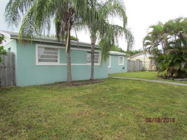 20300 SW 105 AV, Miami, FL 33189