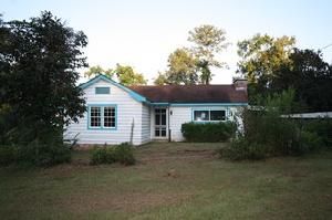 41 Longview Street, Seale, AL 36875