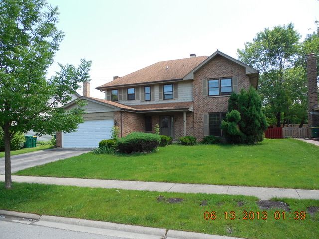 579 Northport Dr, Elk Grove Village, IL 60007