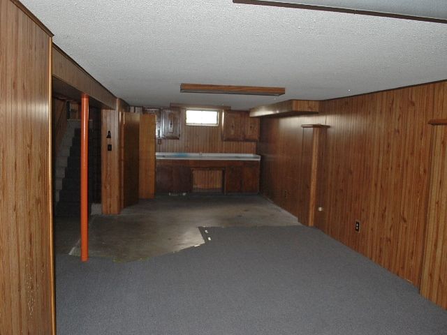 3730 Woodrow Ave, Flint, MI 48506