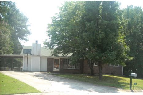 983 Laurel Ct, Morrow, GA 30260