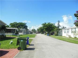 700 Nw 217 Terrace, Hollywood, FL 33029