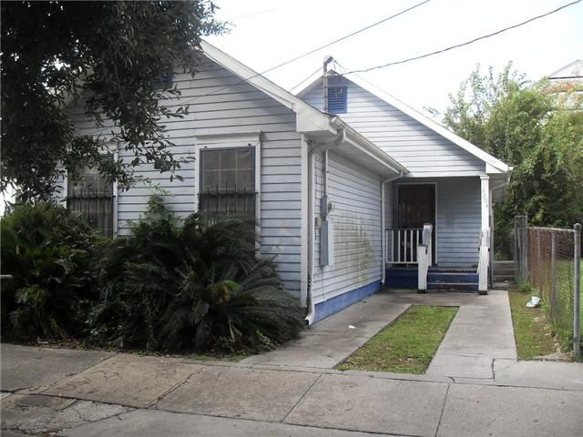 2204 1st  St, New Orleans, LA 70113