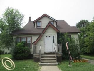 53 N Midland Dr, Pontiac, MI 48342