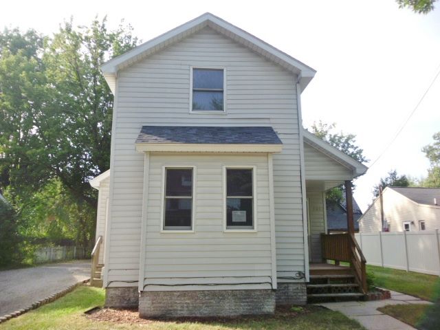 909 S Harrison St, Saginaw, MI 48602