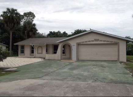 5242 Dixie Dr, Naples, FL 34113