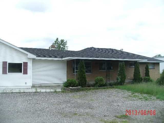 9945 W Freeland Rd, Freeland, MI 48623