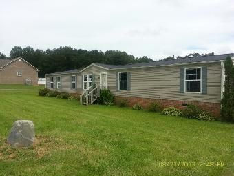 782 Smith Rd, Mount Airy, NC 27030