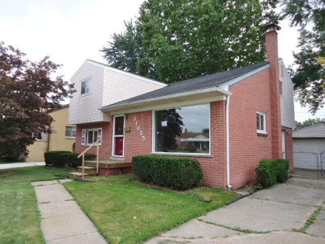 31055 Geraldine St, Westland, MI 48185