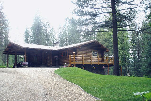210 HILLCREST, Pinehurst, ID 83850