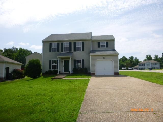 3225 Meadow Glen Ln, Richmond, VA 23234
