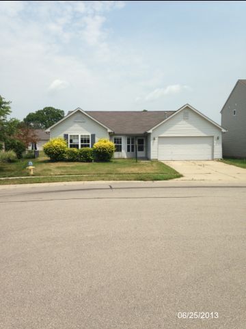 2232 Rolling Hill Ct, Columbus, IN 47201