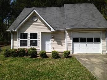 7064 Stonecreek Dr, Douglasville, GA 30134