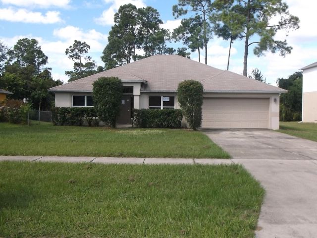 2890 Surf Dr, Deltona, FL 32738