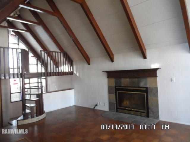 1791 S Demeter Dr, Freeport, IL 61032