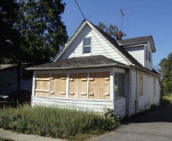 171 Sylvester St, Westbury, NY 11590