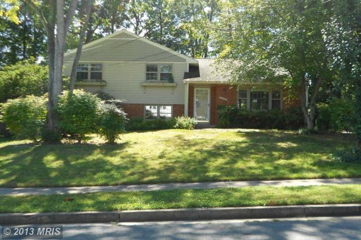 15005 Ulderic Dr, Centreville, VA 20120
