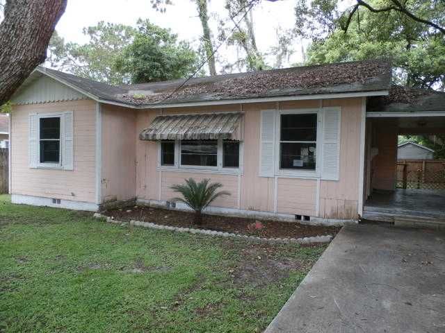 5847 20th St, Zephyrhills, FL 33542