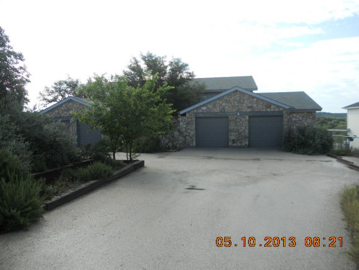 140 Oak Hideaway, Canyon Lake, TX 78133
