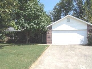 2722 Jennifer Ln, Fayetteville, AR 72701