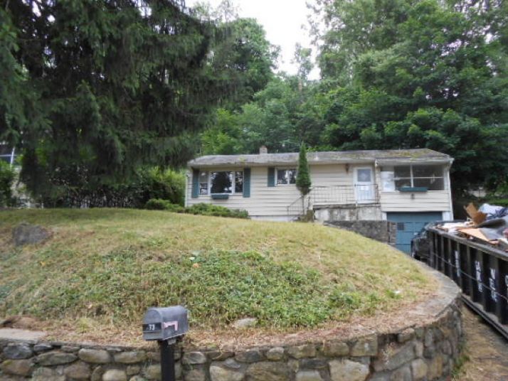 73 Hillside Rd, Sparta, NJ 07871