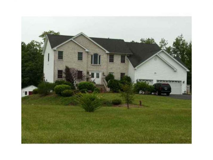 38 STEEPLE LANE, Lincoln, RI 02865