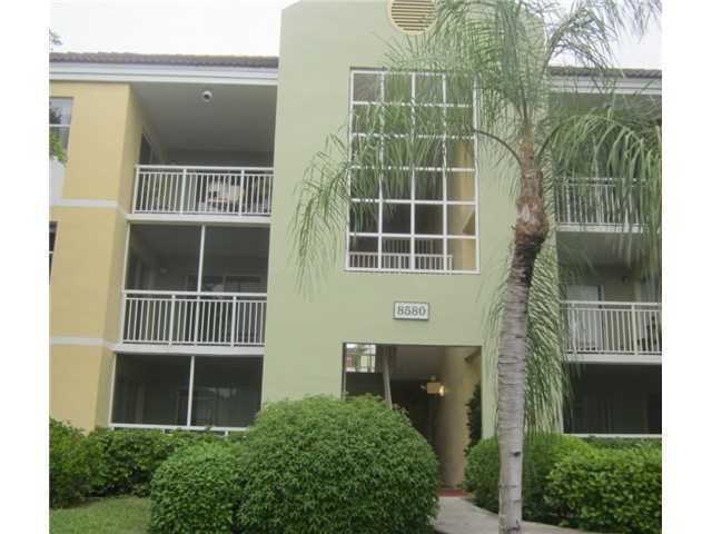 8580 Sw 212th St Apt 201, Miami, FL 33189