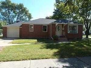 1433 11th Ave, Green Bay, WI 54304