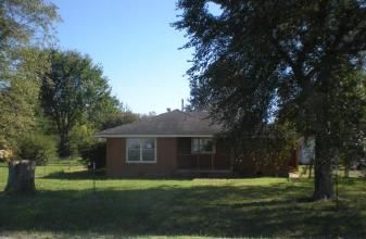 811 Dogwood Rd, Blytheville, AR 72315