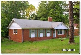 128 Clearbrook Road, Matthews, NC 28105