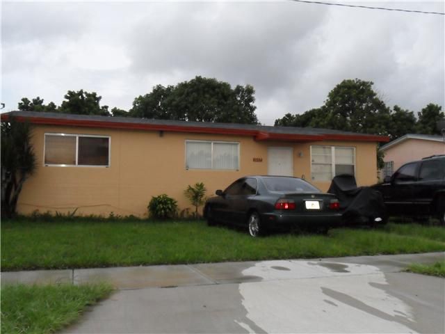 1142 W 24 ST, Hialeah, FL 33010