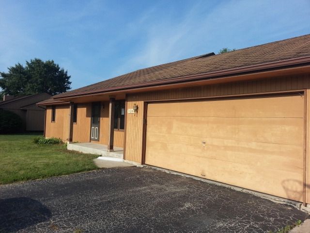 11240 Debussey Dr, Machesney Park, IL 61115
