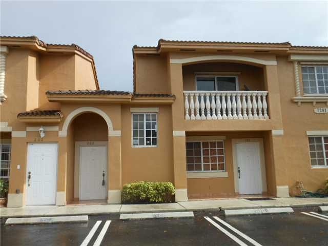 7281 NW 174 TE # 203, Hialeah, FL 33015