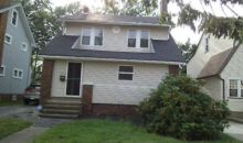 1064 Pembrook Rd Cleveland, OH 44121