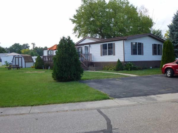 118 Jade Lane, Whitmore Lake, MI 48189
