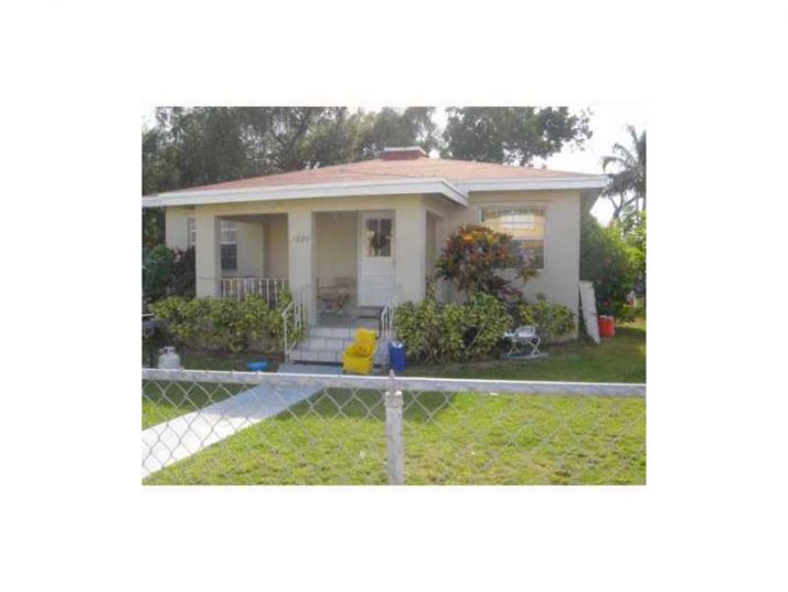 1890 19 ST, Miami, FL 33125