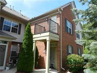 23450 Williamsburg Circle #66, Trenton, MI 48183