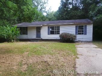 3133 Santa Clair Cir, Jackson, MS 39212