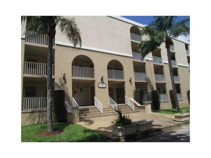 7981 S French Dr Apt 404, Hollywood, FL 33024