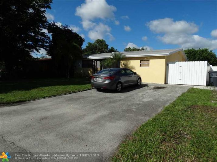 2250 NW 62ND AV, Hollywood, FL 33024