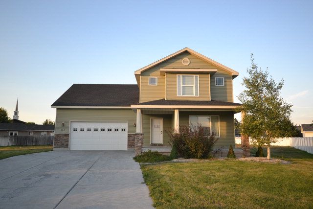 606 Ivans Ln, Idaho Falls, ID 83401