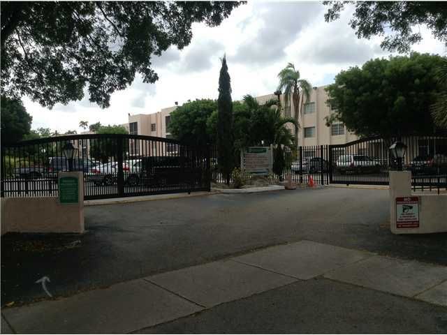 15888 SW 95 AV # 226, Miami, FL 33157