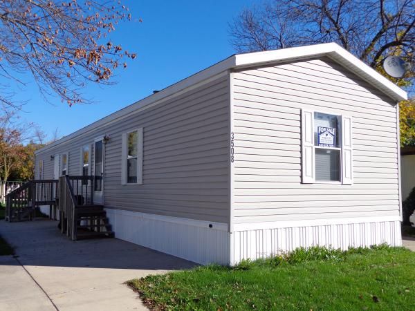 3508 Ted Ave, Waukegan, IL 60085