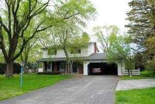 Leon, Brookfield, WI 53005