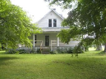 620 E. Spring St., Bloomfield, IN 47424