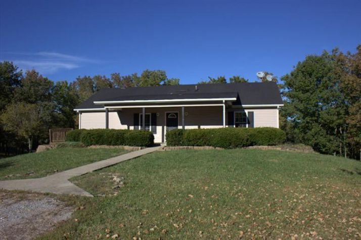1449 Spider Rd, Berry, KY 41003