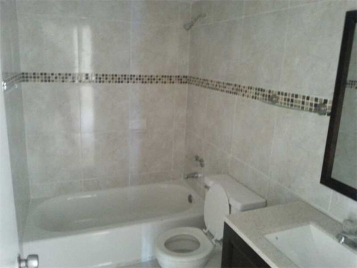 5665 W 20 AV # 102, Hialeah, FL 33012