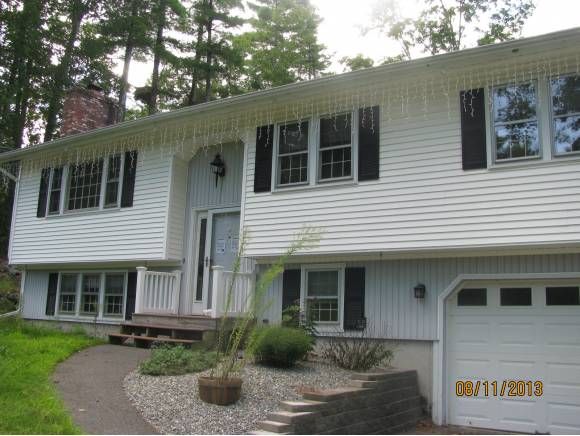 50 Bean Rd, Merrimack, NH 03054